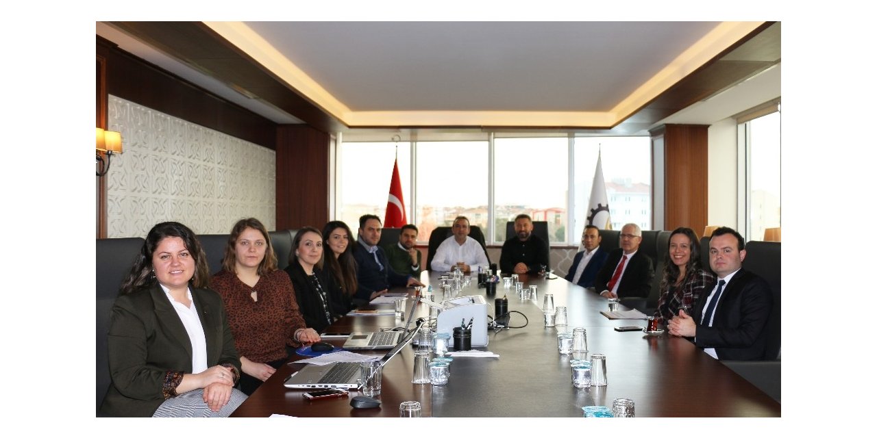 Kozuva: "Dış ticaret hizmetlerimiz devam ediyor"