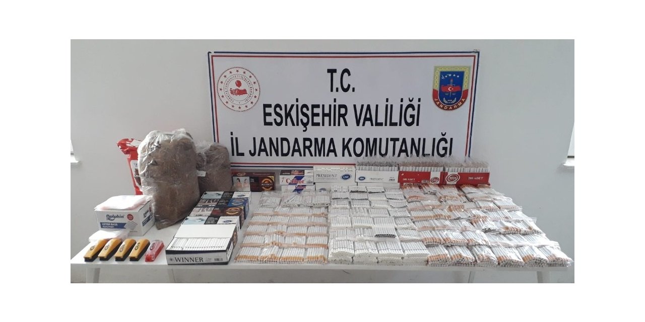Jandarma ekipleri kaçak sigara üretimi yapan 2 şüpheliyi yakaladı