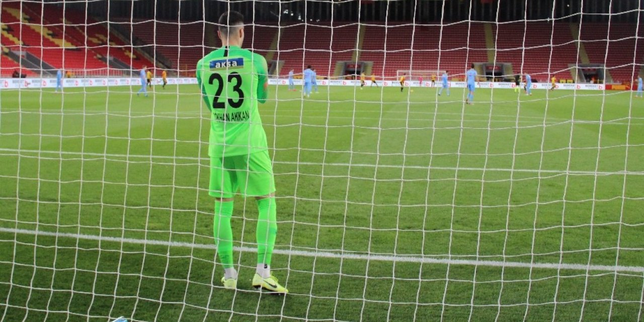 Süper Lig: Göztepe: 0 - Çaykur Rizespor: 0 (İlk yarı)