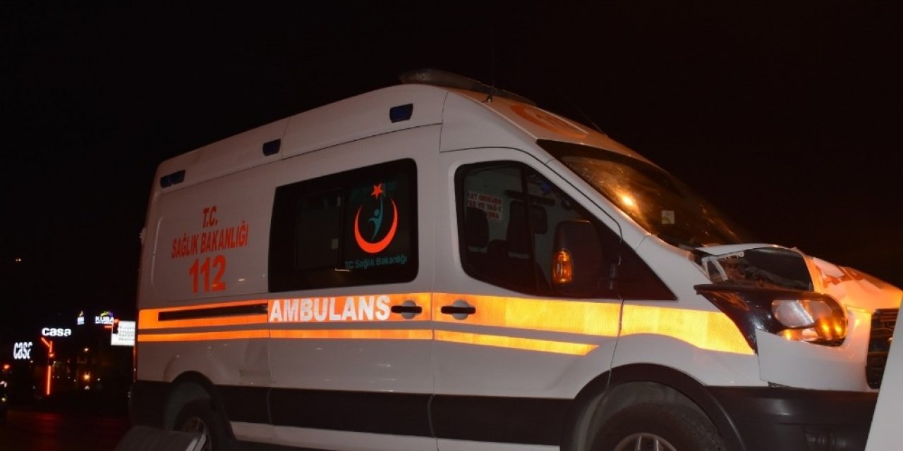 İzmir’de ambulansın çarptığı çift yaşamını yitirdi