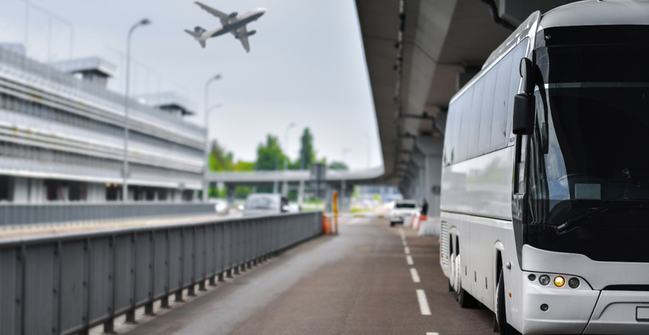 Eğitime ara verilince öğrenciler otobüse yöneldi