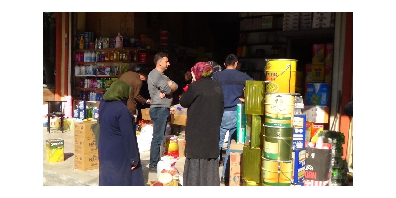 Yasak ve zam korkusu gıdacılar çarşısını hareketlendirdi