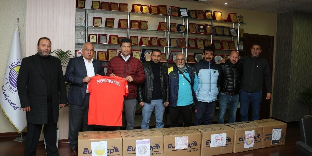 Erdemli Belediyesinden amatör spor kulüplerine destek