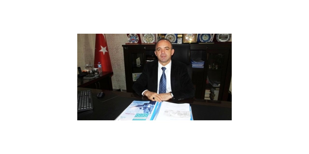 Kaymakam Öner, şampiyon Burhaniye Belediyesporu kutladı