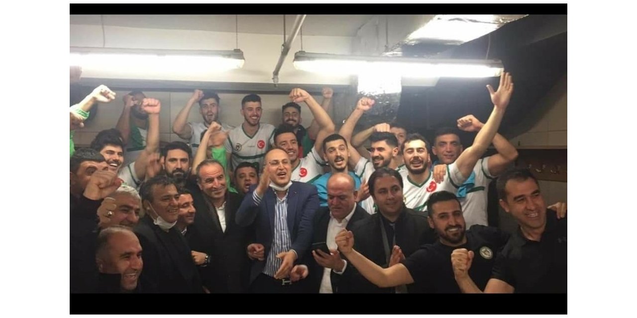 Cizre Belediyesi erkek voleybol takımı 1. Lig yarı finalinin ilk maçını aldı