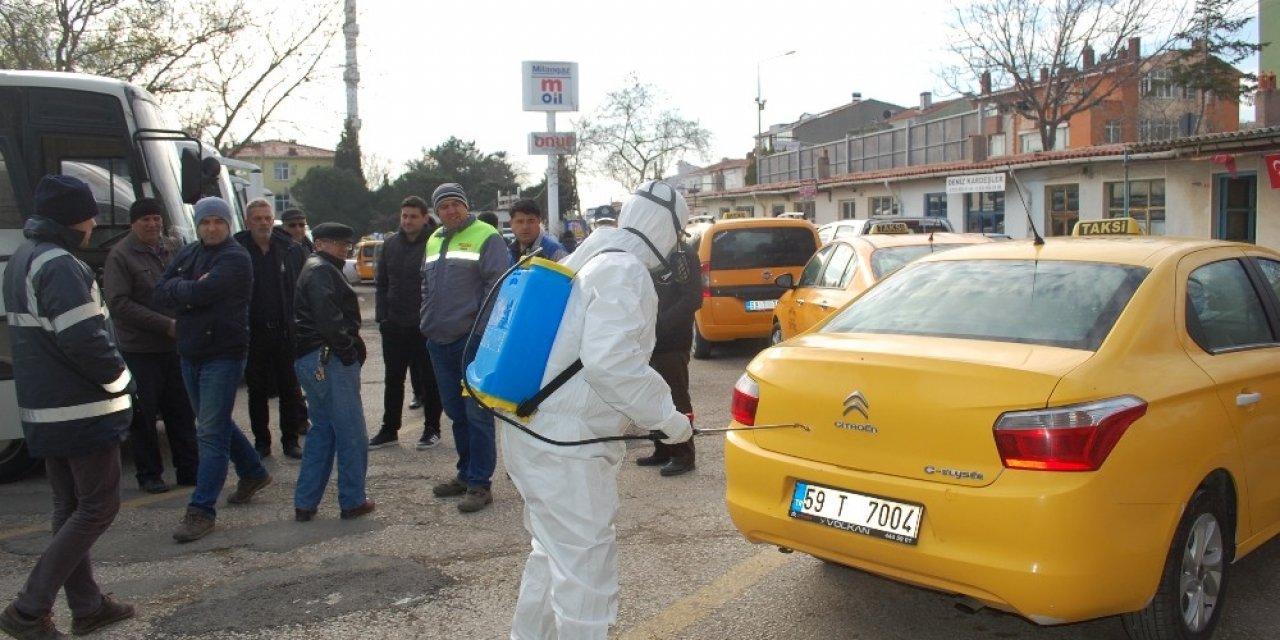 Tekirdağ’da taksi ve minibüsler ilaçlanıyor