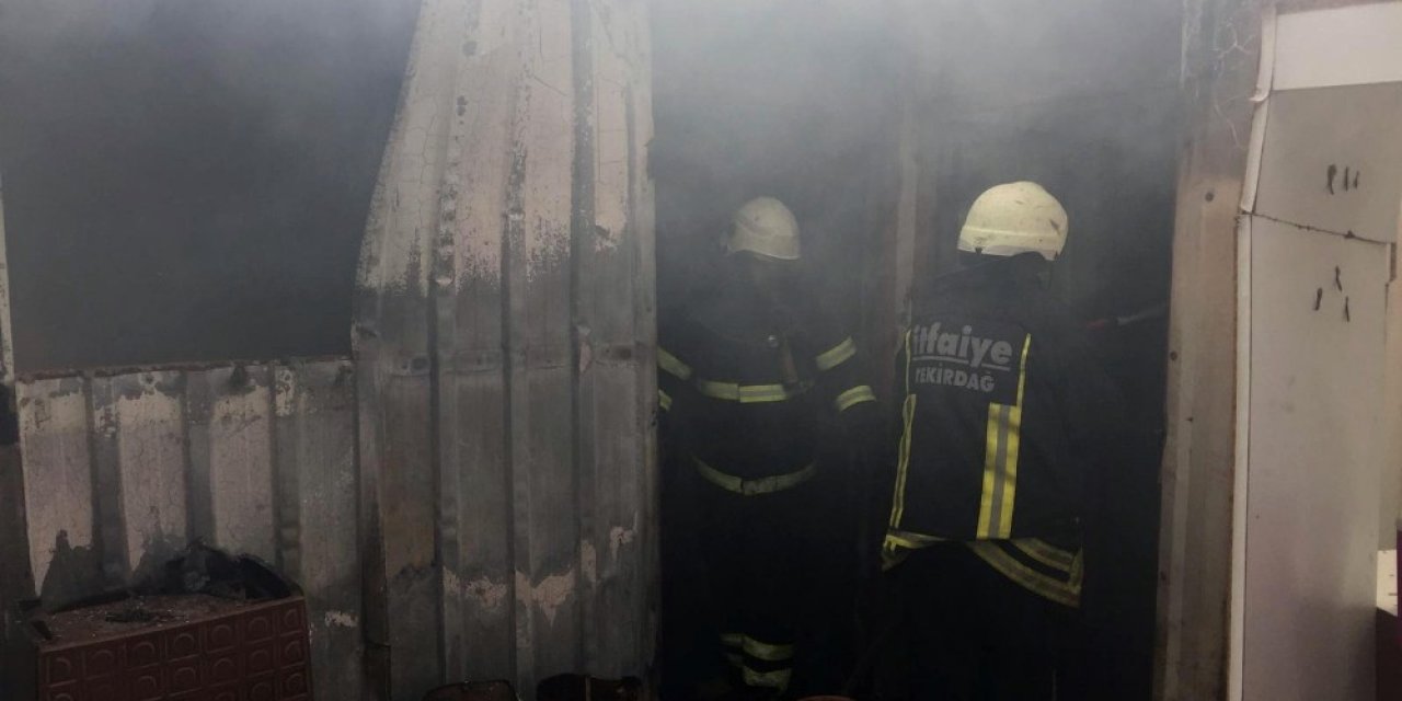 Malkara’da konteyner ev yandı