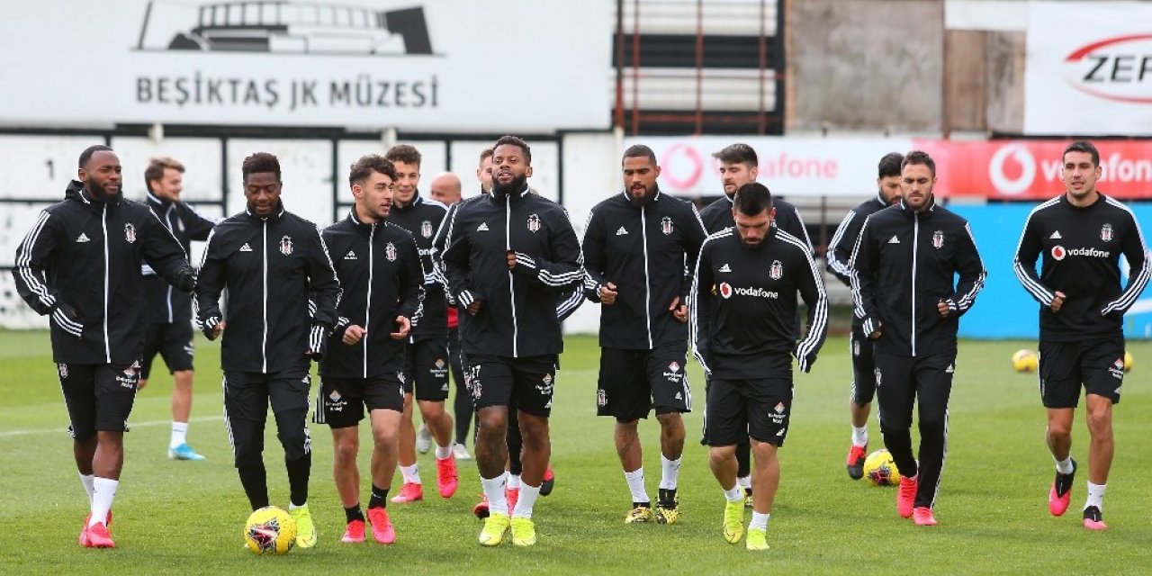Beşiktaş, Antalyaspor hazırlıklarını sürdürdü
