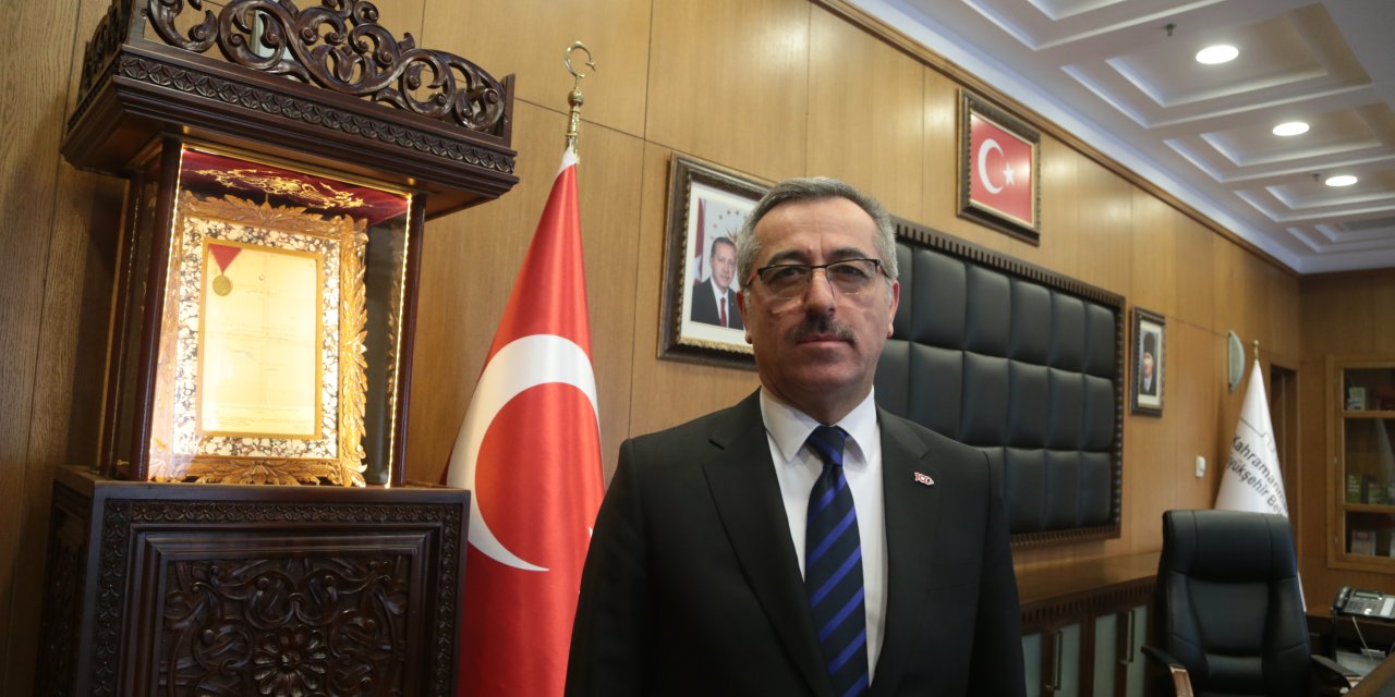 Bakan Selçuk'un "ilk teneffüs" twitine, Kahramanmaraş'tan dondurmalı destek