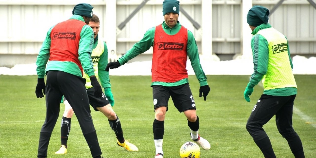 Konyaspor’da hazırlıklar sürüyor