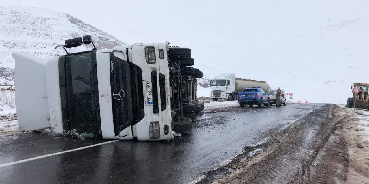 Aktaş yolunda trafik kazası