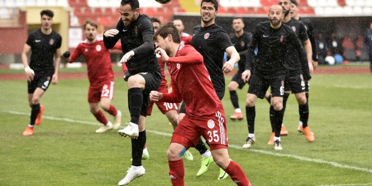 TFF 2. Lig: Gümüşhanespor: 0 - Başkent Akademi FK: 3