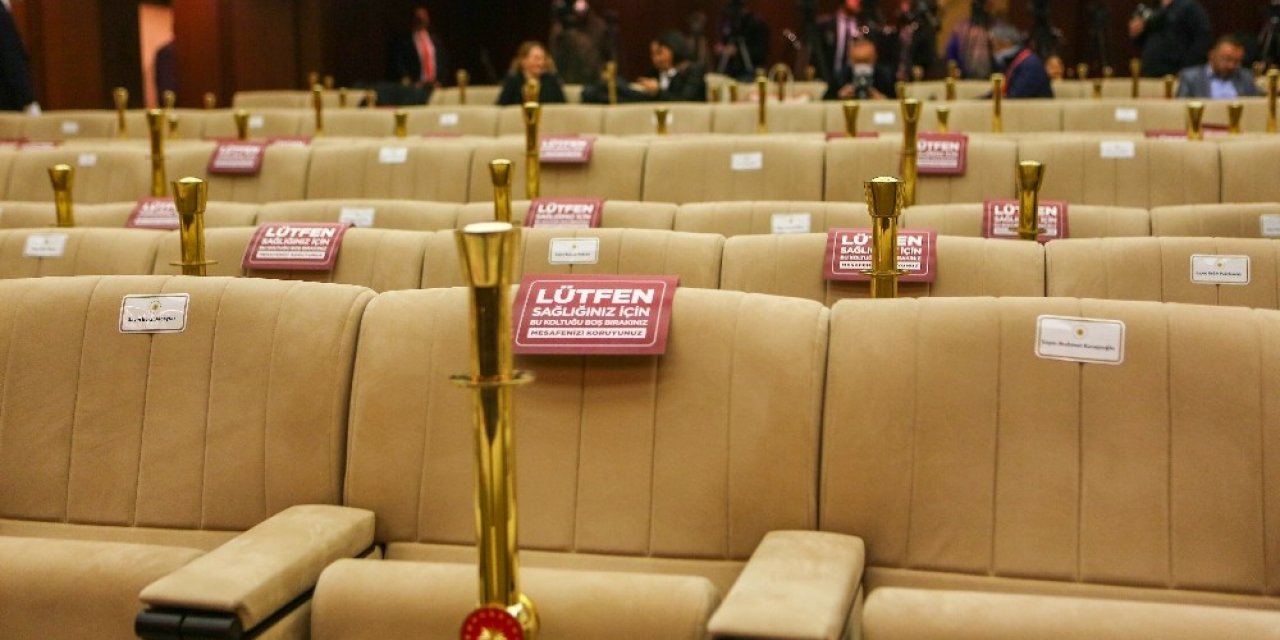 Cumhurbaşkanı Erdoğan’ın basın toplantısı öncesinde korona virüsü tedbirleri