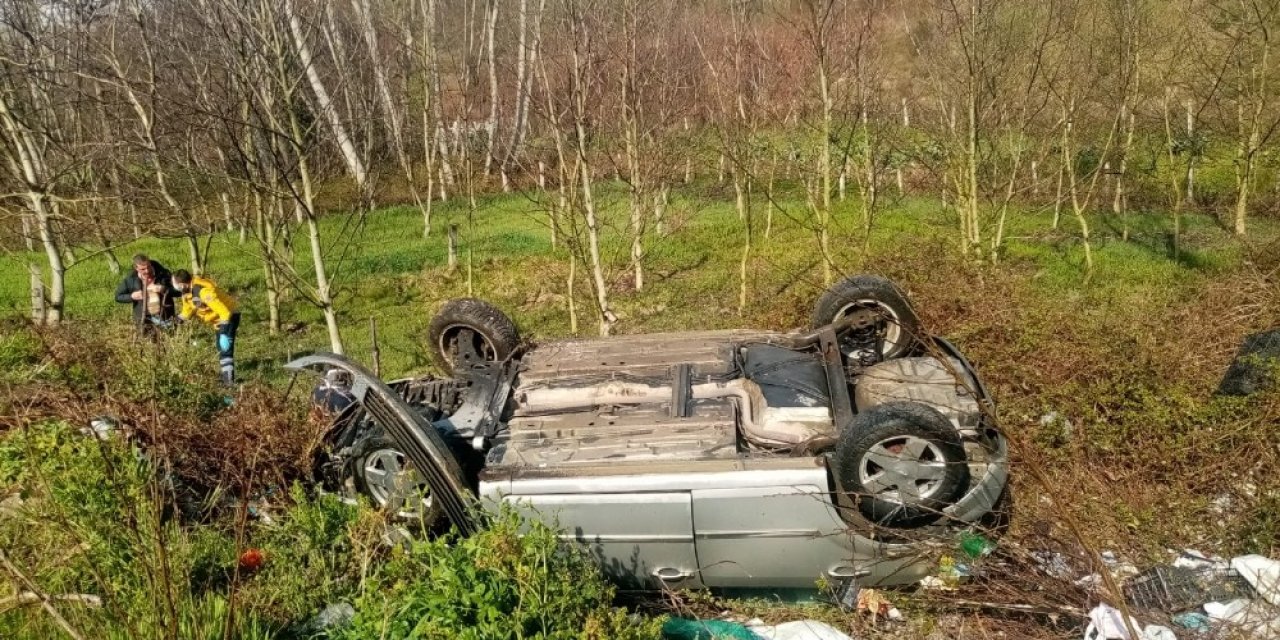 Zonguldak’ta araç şarampole uçtu; 2 yaralı