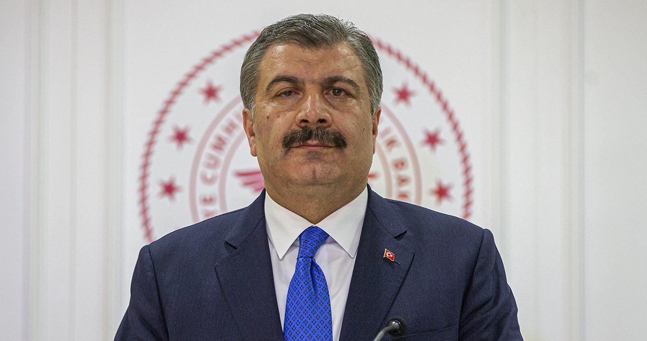 SON DAKİKA! Bakan Koca: 61 yaşında erkek bir hastamızı kaybettik! 93 yeni vakamız var