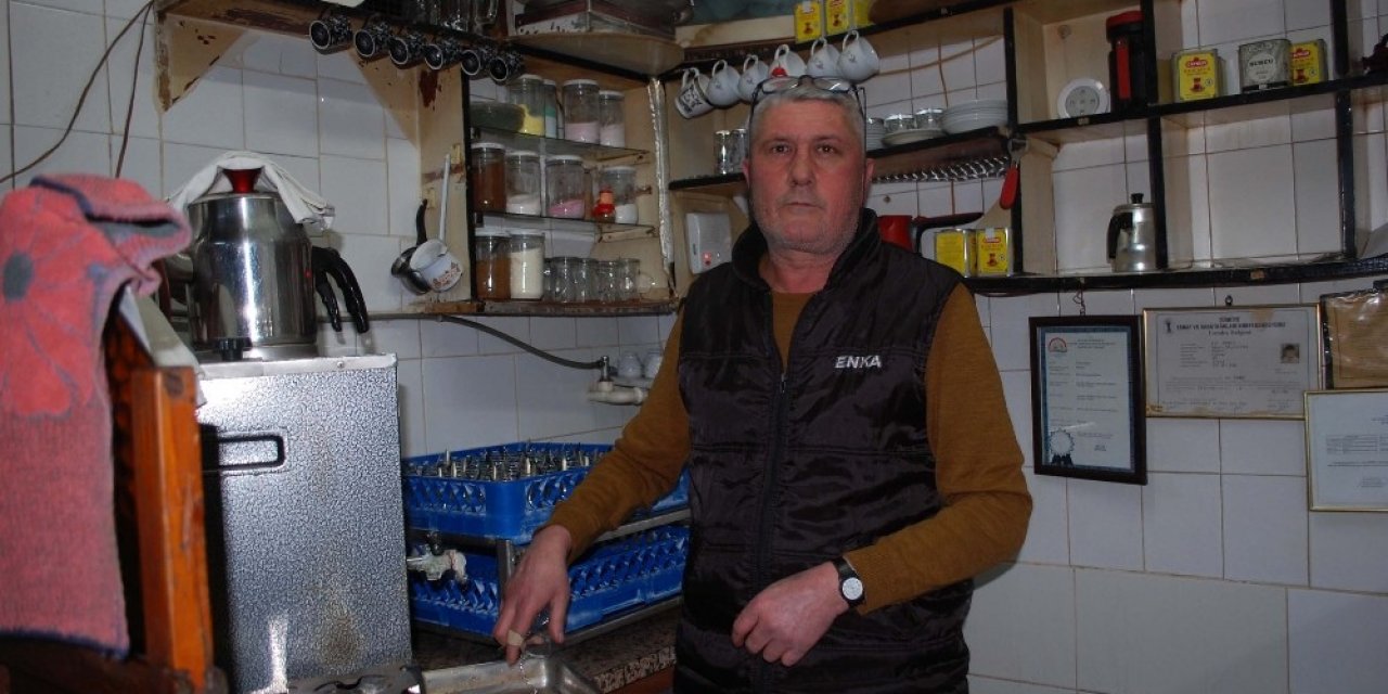 Tekirdağ’da çaycıyı darp ettiler