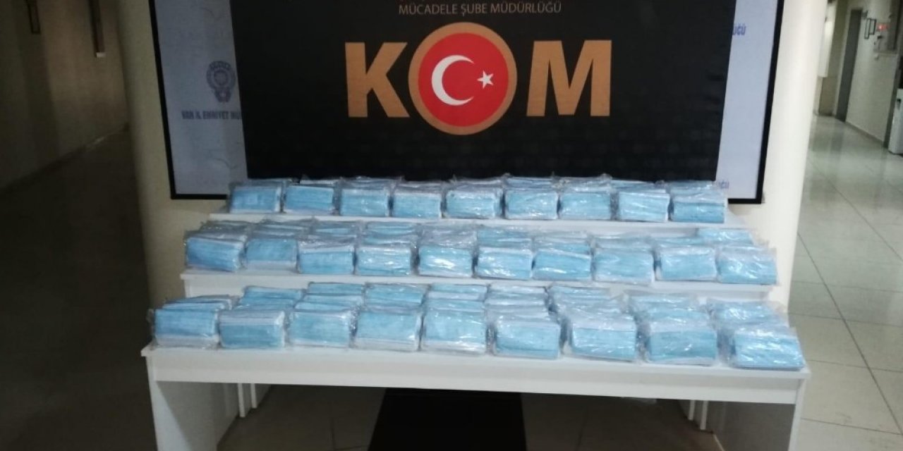 Van’da 6 bin 900 adet kaçak maske ele geçirildi