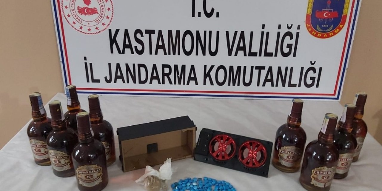 Otobüsteki yolcunun çantasında uyuşturucu zulası ele geçirildi