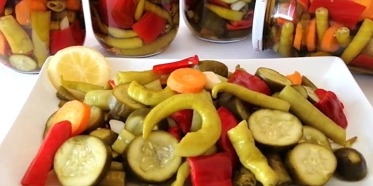 Bütün uzmanlar aynı fikirde! Ev yapımı turşu, sirke, yoğurtla korunun