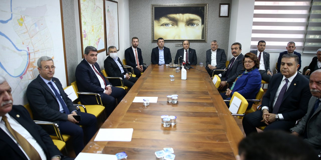 Ceyhan Belediye Başkanı Kadir Aydar'ın görevden uzaklaştırılacağı iddiası