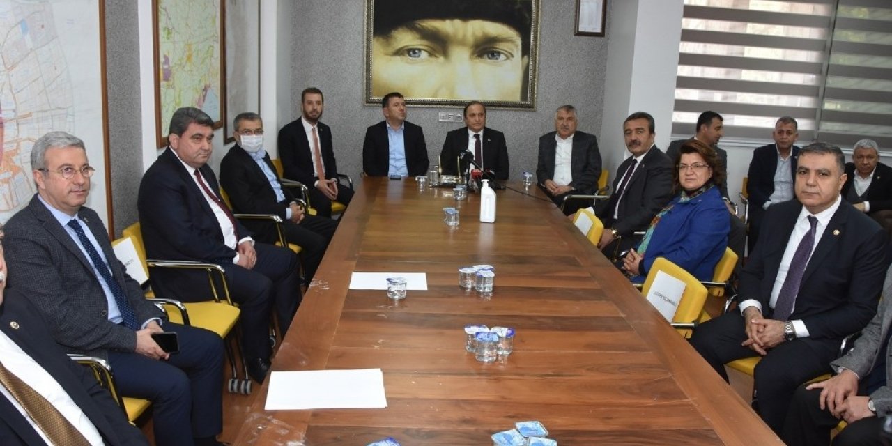 CHP kurmayları Kadir Aydar için Ceyhan’da