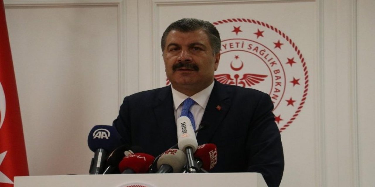 Bakan Koca'dan sağlık çalışanları için "üst üste 3 gün alkış" çağrısı