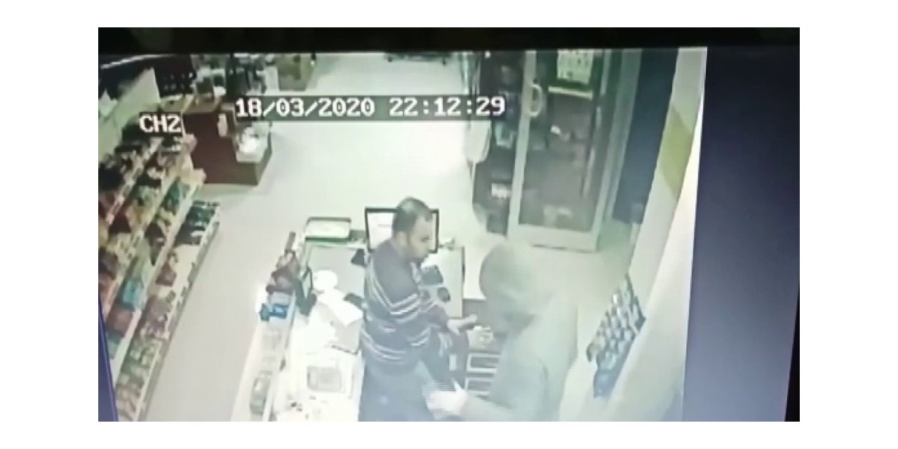 Marketi gasp edip, sevgilisiyle eğlendi