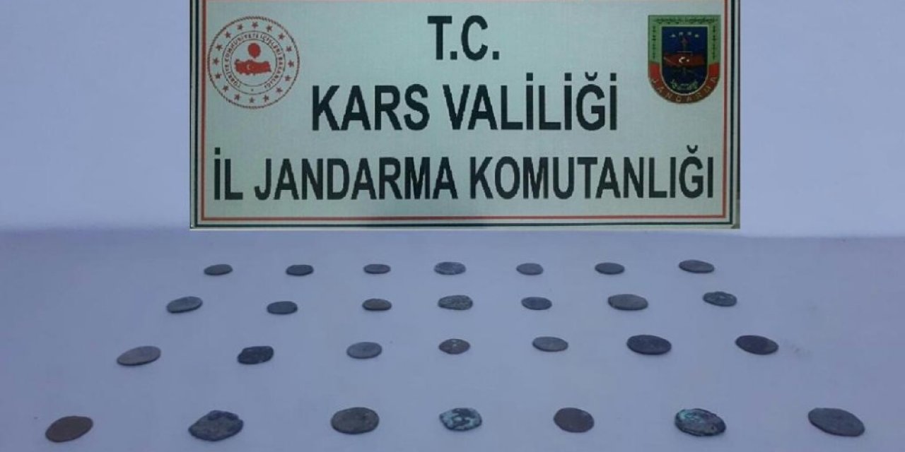 Kars’ta jandarma sikke ele geçirdi