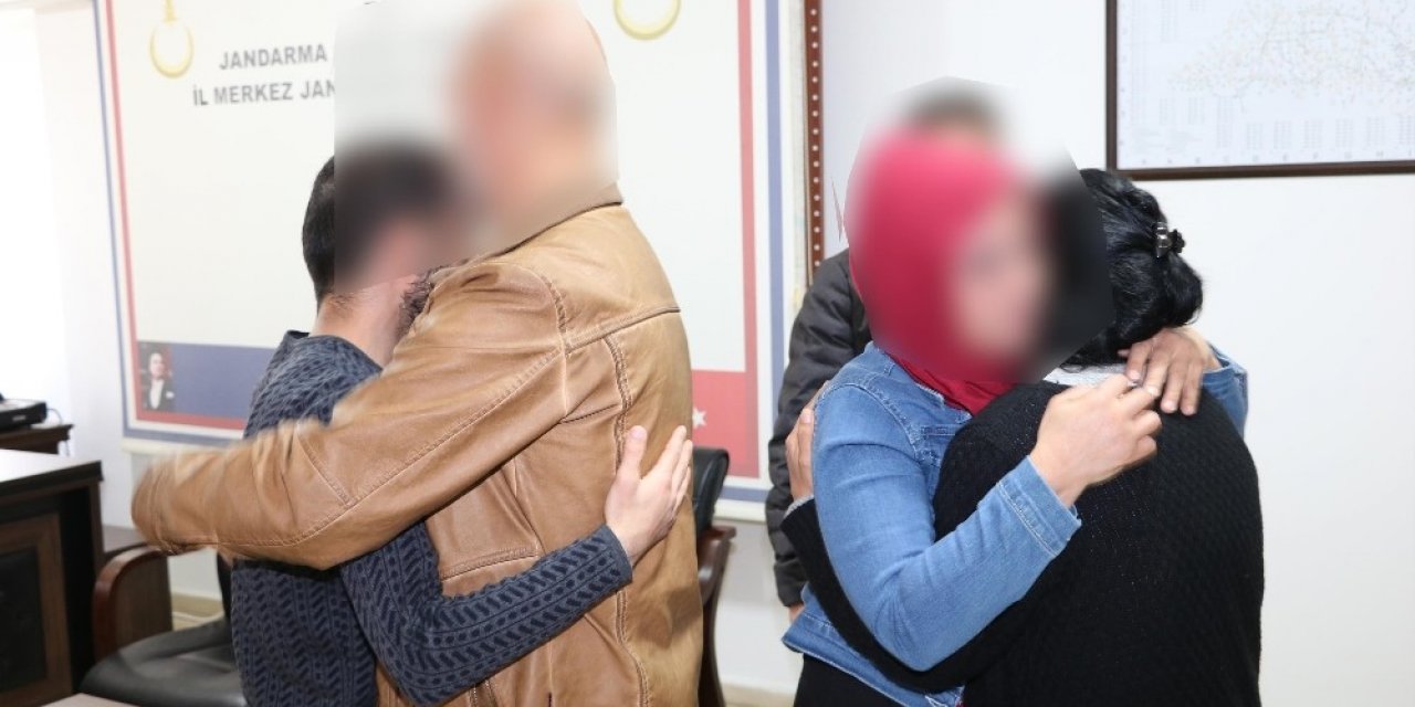 İkna edilen 2 terörist daha teslim oldu
