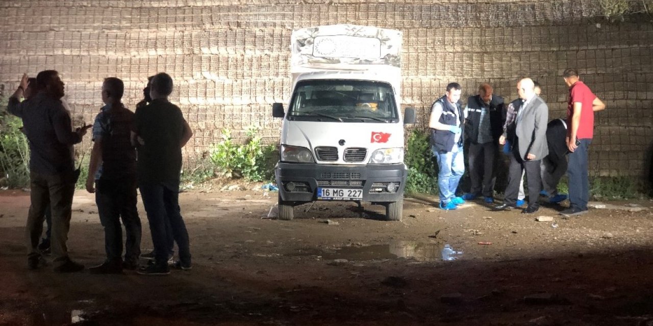 Boş arazide ilişki cinayeti