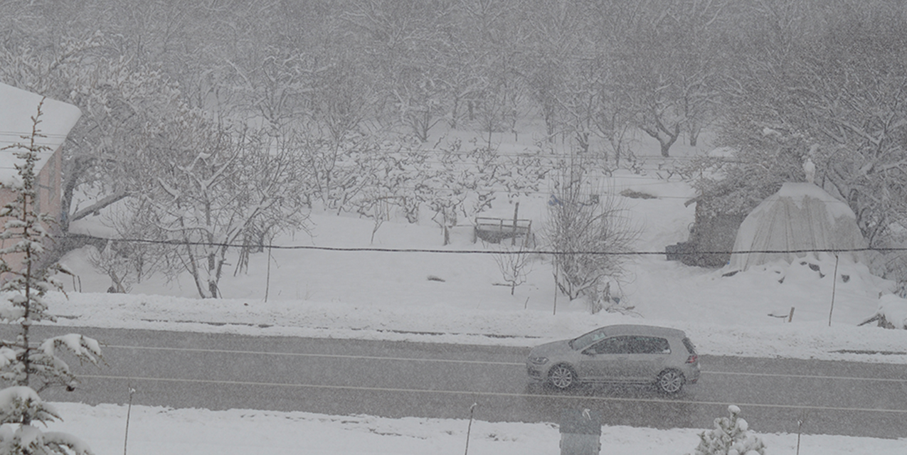 Halkapınar ve Ereğli'de kar tuttu