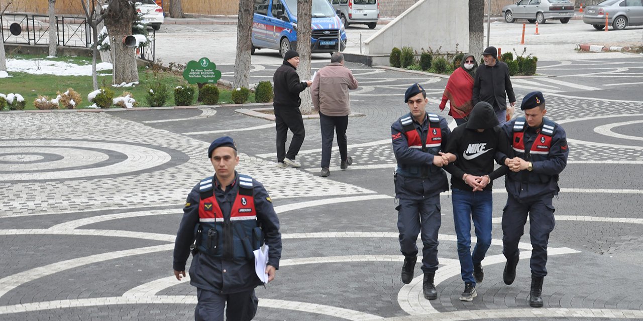 Konya'da cezaevi firarisi uyuşturucu kullanırken yakalandı