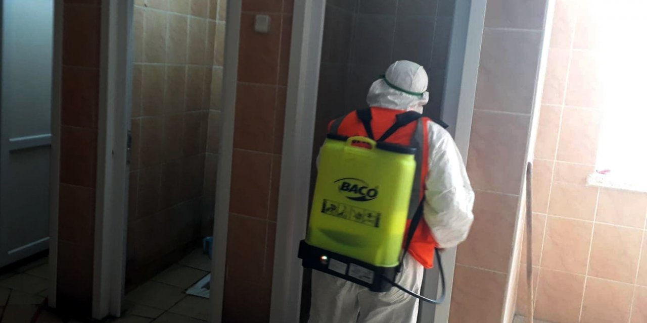 Güdül'de sokaklar dezenfekte edildi