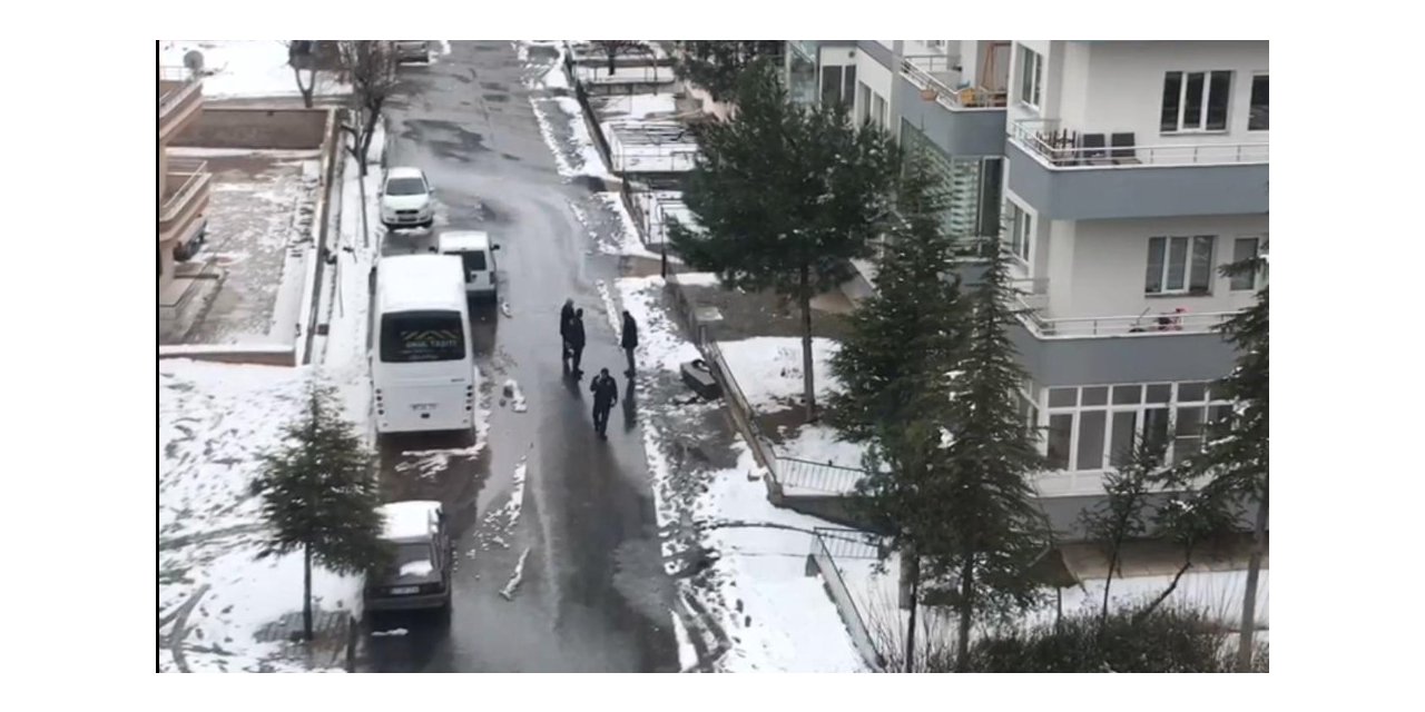 Mahalleye bırakılan tabut polisi harekete geçirdi