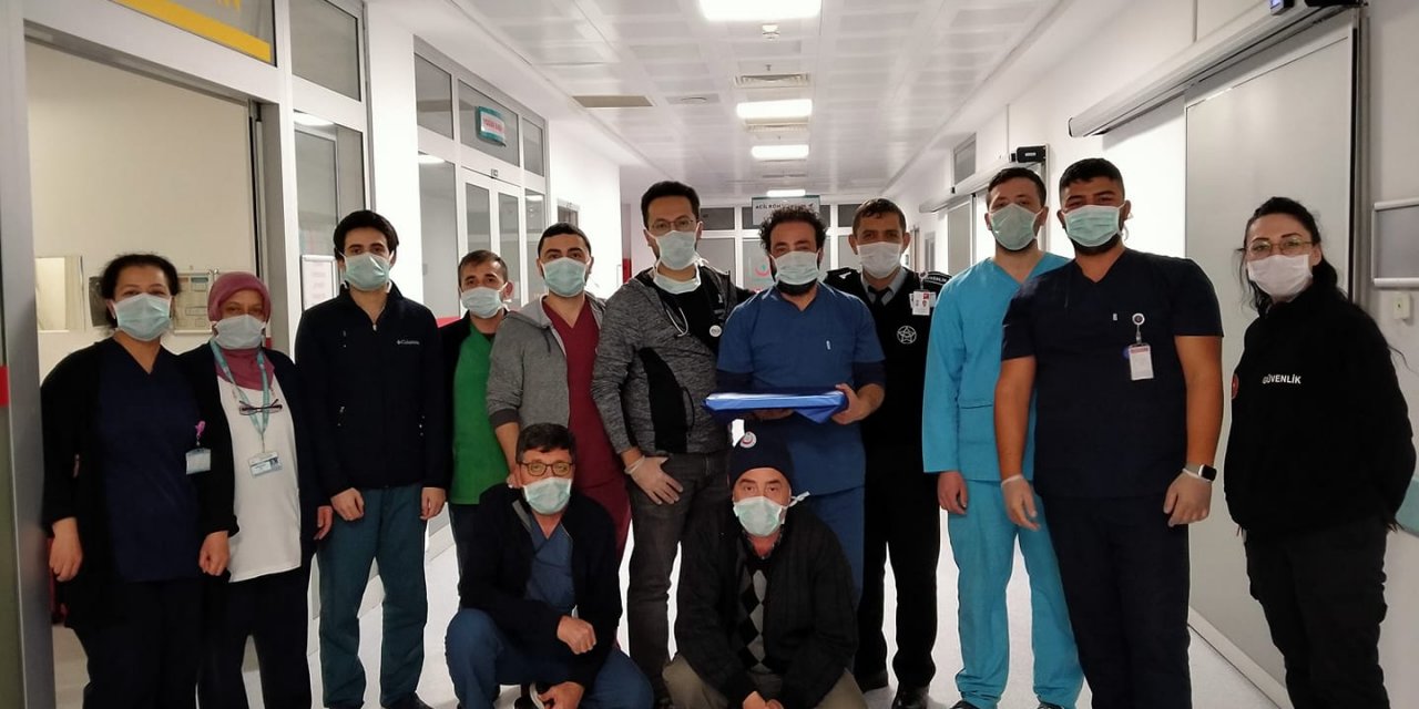 Başkan Acar, sağlık çalışanlarını unutmadı