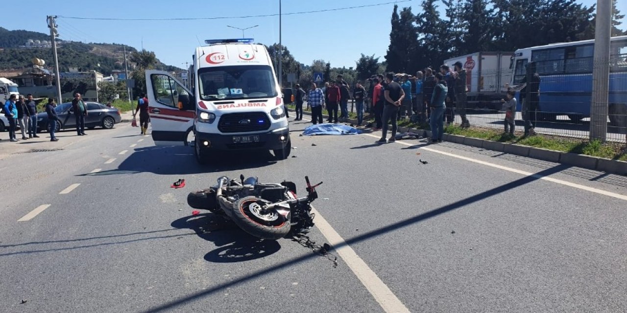 Alanya’da motosikletin çarptığı bisikletli öldü