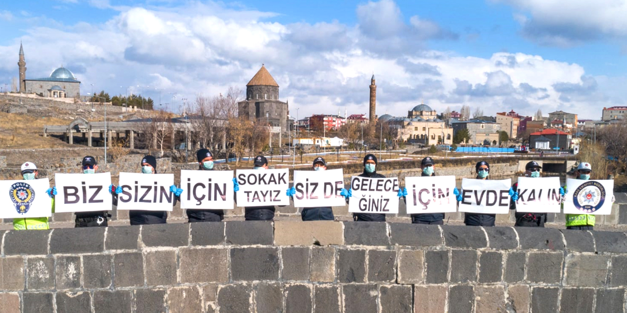 Kars Emniyetinden vatandaşlara "evde kalın" çağrısı