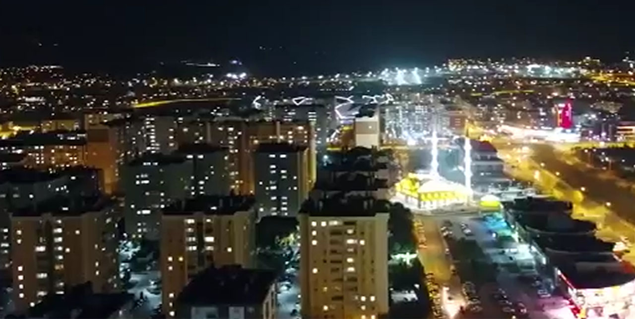 Konyalılar sağlıkçıları alkışlarla destekledi