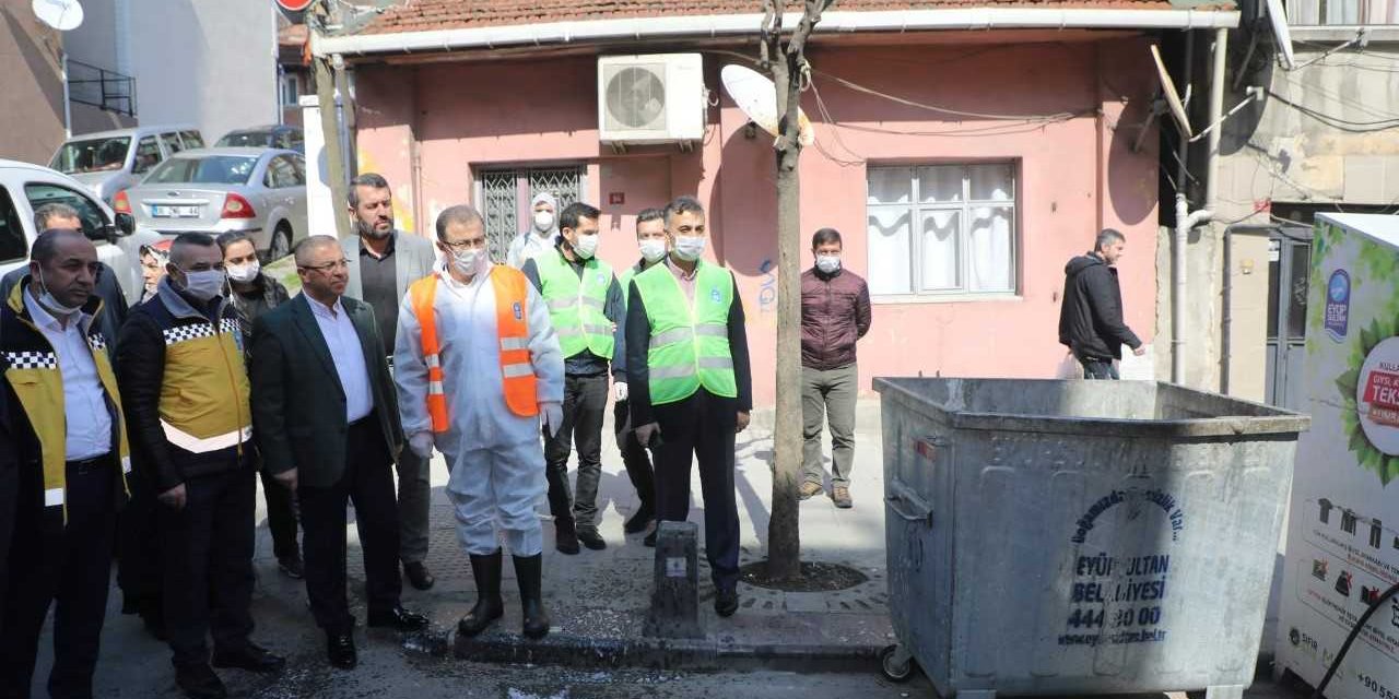 Eyüpsultan Belediye Başkanı Köken, temizlik seferberliğini denetledi