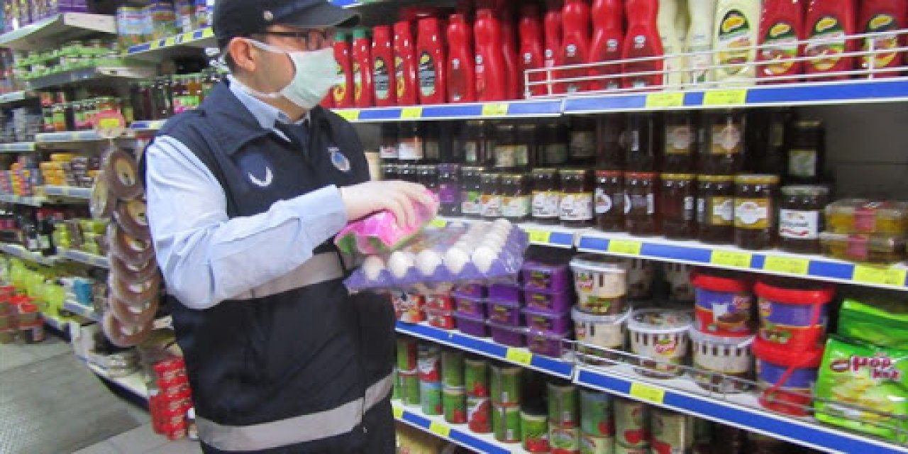 Afyonkarahisar'da 65 yaş üstü bireylerin alışverişi yapılıyor