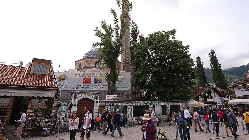 Saraybosna'daki tarihi Başçarşı Camisi'nin restorasyonu bitti
