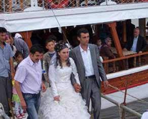 Beyşehir Gölü üzerinde düğünler başladı