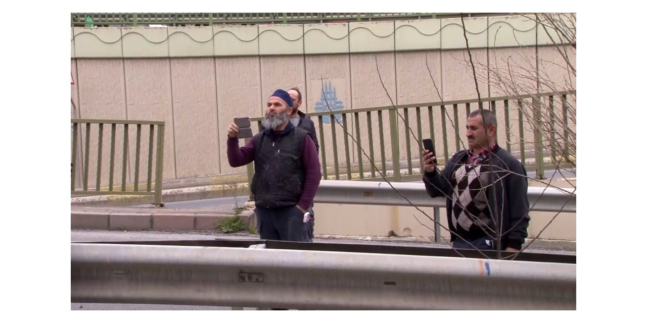 Şoför can, vatandaşlar canlı yayın derdinde