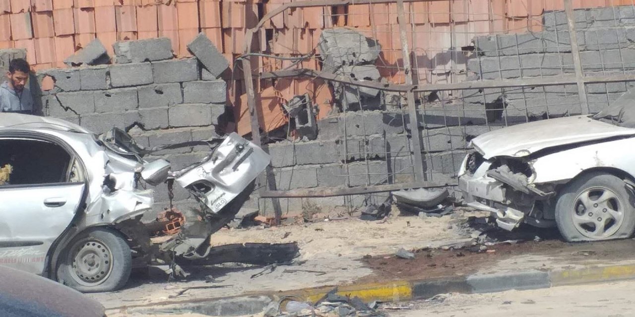 Libya'da Hafter milislerinin Mitiga Havalimanı’ına düzenlediği saldırıda 2 kişi öldü
