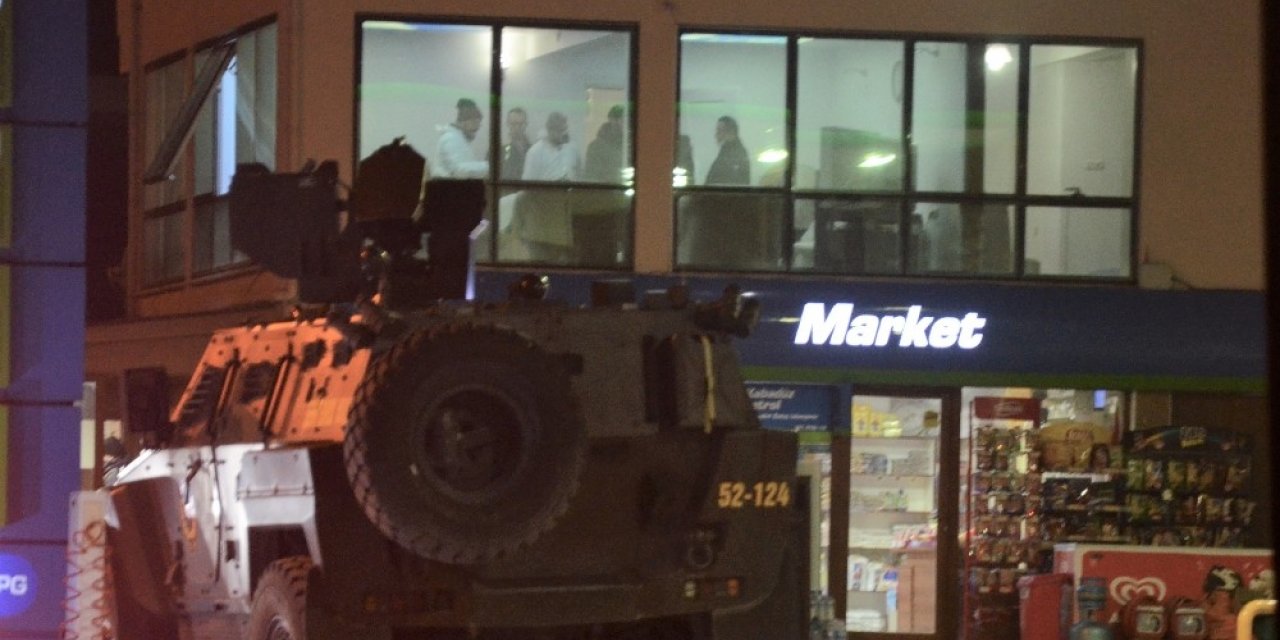Eski belediye başkanı 2 kişiyi öldürüp, intihara teşebbüs etti