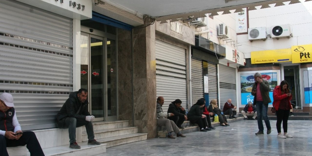 Denizli’deki kuyumcular korona tedbirleri kapsamında kepenk kapatacak