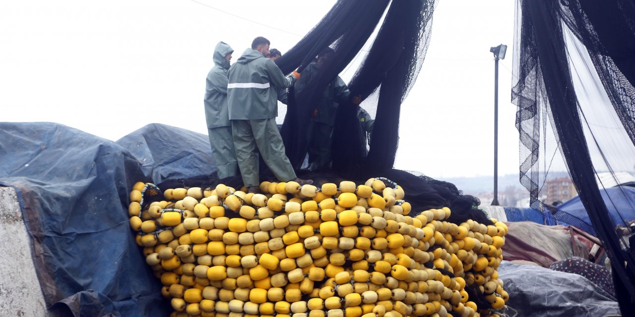 Balıkçılar koronavirüs nedeniyle av sezonunu erken kapattı