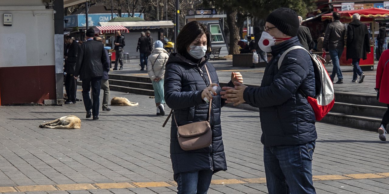 Türkiye'de neler oldu? Koronavirüsle mücadelede son 24 saat