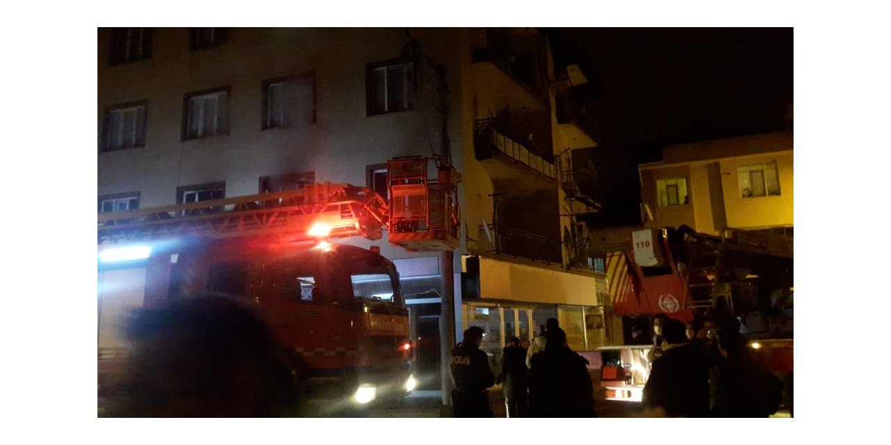 Bursa’da yangın mahalleliyi sokağa döktü