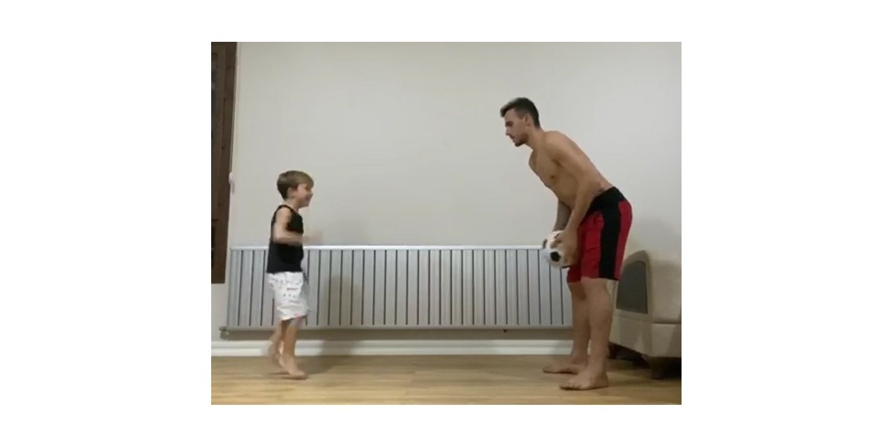 Gustavo oğluyla idman yapıyor